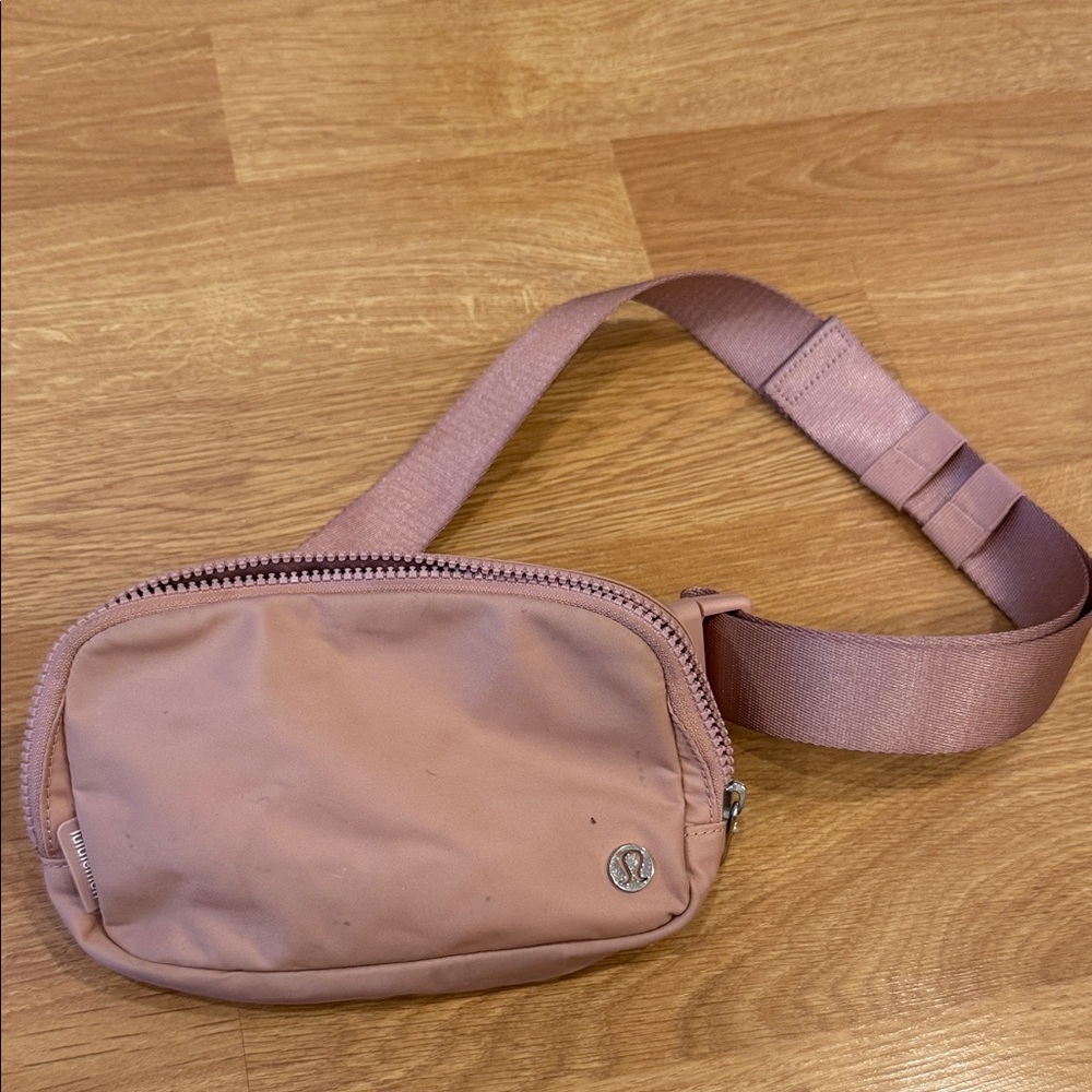 Lululemon Fanny pack